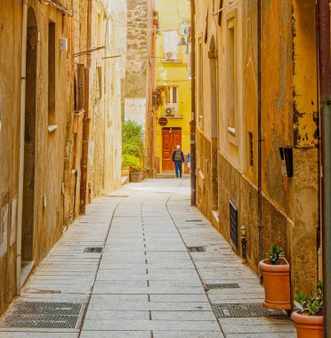 Cagliari Sardunya İtalya 'da Dar Sokak