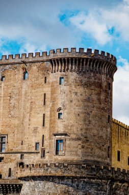 Napoli 'deki Nuovo Kalesi İtalya