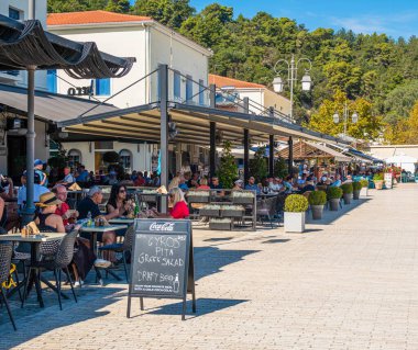 Katakolo Yunanistan 'da birçok Rıhtım Restoranı