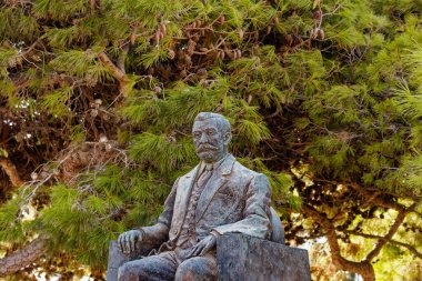 Vallatta Malta 'da Joseph Howard' ın heykeli.