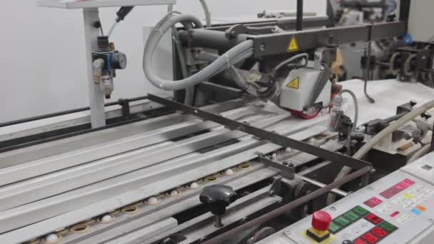 Schnelle Druckprozessmaschine Zum Zählen Von Bögen Druckereiproduktion — Stockvideo