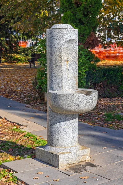 Granite Stone Drinking Water Fountain Tap Sink City Park — Stok Foto