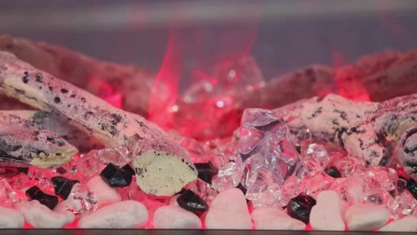 Różowy Kominek Elektryczny Kryształami Kamyki Diamenty Efekt Płomienia Wystrój Domu — Wideo stockowe