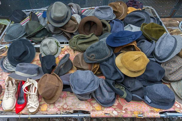 Large Heap Mens Fashion Winter Wool Hats Senior Style Mix — Stock Photo, Image