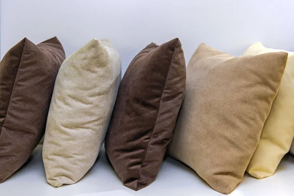 Warna Bumi Coklat Bantal Beige Dekorasi Rumah — Stok Foto