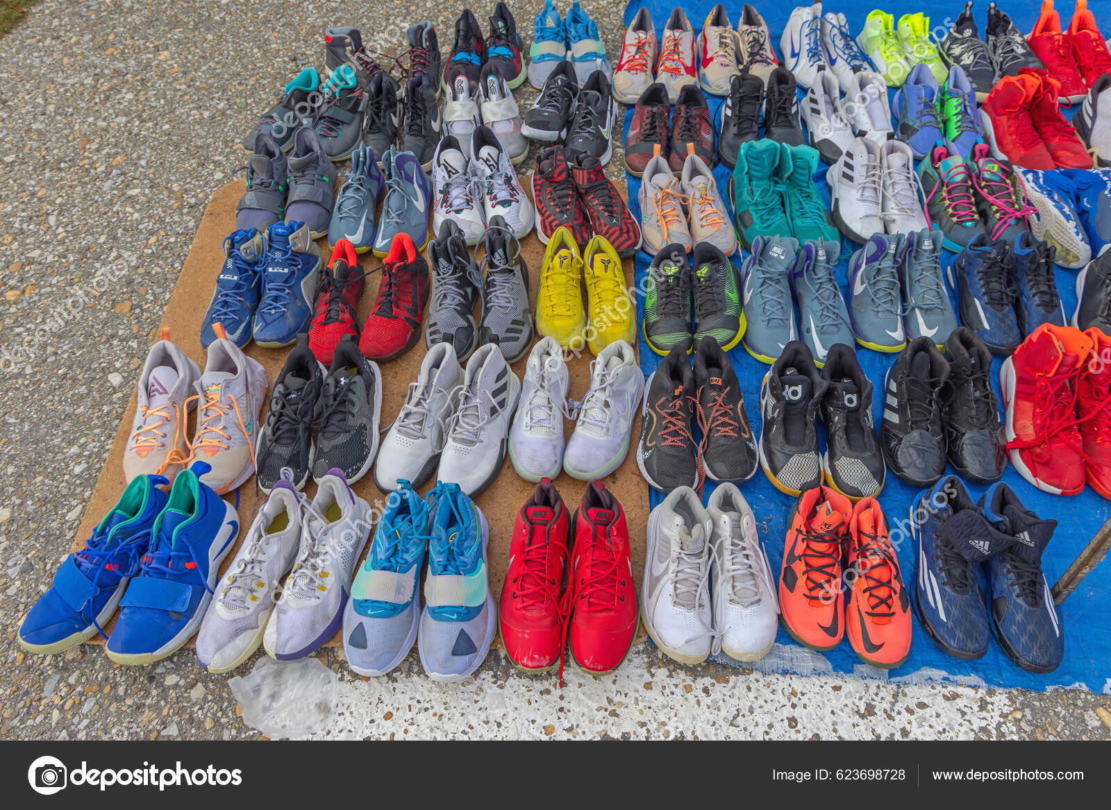 Belgrade Serbia October 2022 Many Used Sneakers Sports Shoes Sale – Stock  Editorial Photo © Baloncici #623698728