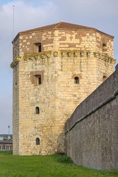 Nebojsa Tower Building Historiska Landmärke Vid Dorcol Sunny Dorcol Belgrad — Stockfoto