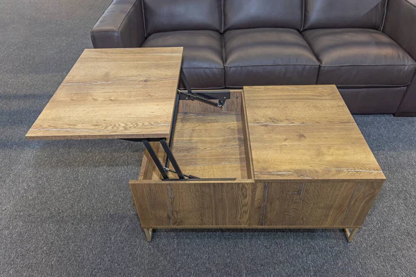 Lift Coffee Table Space Saving Furniture Modern Living Room Engelsk – stockfoto