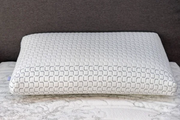 Чиста Біла Піна Пам Яті Анатомічна Подушка Ліжку — стокове фото