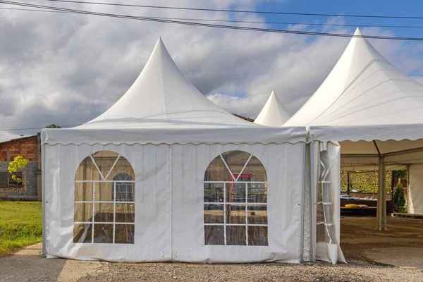 パーティーイベント Gazebo Tent White Canopy一時構造 — ストック写真