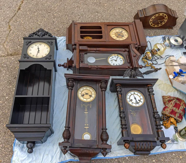 Grandfather Pendulum Clocks Collection Sale Antique Market — Stockfoto