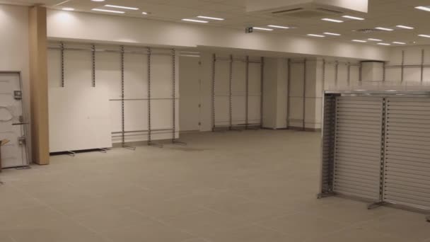Renovation Work New Modular Shelves Shopping Gondola Large Retail Store — Stock videók
