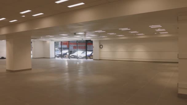 New Empty Large Shopping Retail Store Open Space Panorama — Stockvideo