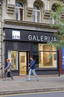 Belgrad, Sırbistan - 28 Eylül 2021: Arte Galerija Beograd, Kralja Milana Caddesi, Şehir Merkezi.