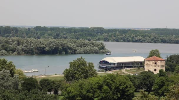 Belgrad Daki Sava Nehri Sahil Parkı Ndaki Nebojsa Kulesi Sırbistan — Stok video
