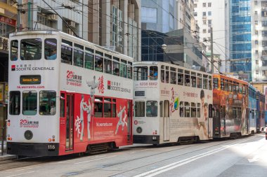 Hong Kong, Çin - 1 Mayıs 2017: Birçok Iconic Double Decker Tramvayı Hong, Kong, Çin.