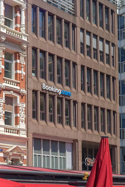 Amsterdam Holandia Maj 2018 Booking Com Company Sign Office Building — Zdjęcie stockowe