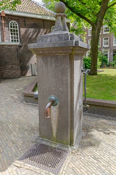Bomba Agua Mano Begijnhof Old Amsterdam Países Bajos —  Fotos de Stock