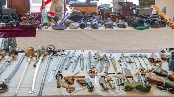 San Marino Haziran 2019 Knives Swords War Memorabilia Askeri Koleksiyonu — Stok fotoğraf