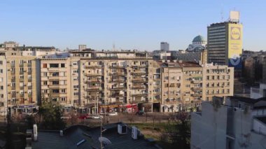 Belgrad, Sırbistan - 18 Şubat 2022: Beogradska Caddesi 'nin Hava Görüntüsü Güneşli Kış Günü Trafik Şehir Hayatı.