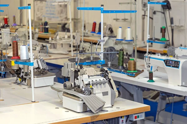 Embroidery Machine Computerized Commercial Embroidery Clothing Factory — 스톡 사진