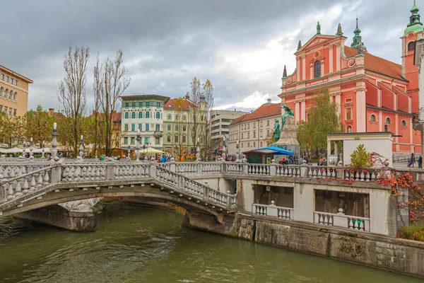 Ljubljana Slowenien November 2019 Dreifache Brücke Über Den Fluss Ljubljanica — Stockfoto