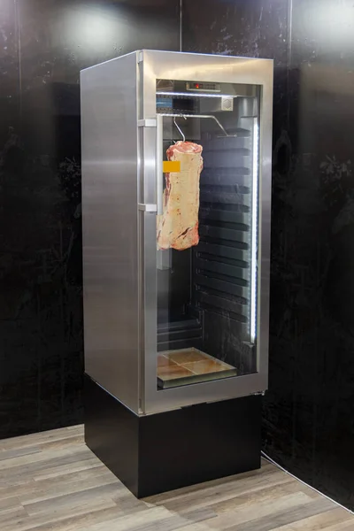 Ξηρή Γήρανση Ψυγείο Ντουλάπι Ξήρανση Βοείου Κρέατος Εξοπλισμός Κρέατος — Φωτογραφία Αρχείου