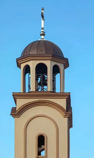 クリサ教会の鐘楼ノヴィ — ストック写真