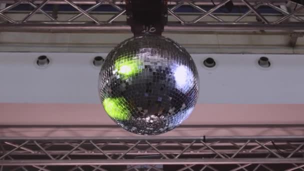 Draaiende Spiegels Bal Retro Style Disco Club Zoom — Stockvideo
