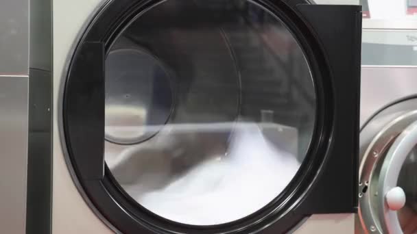 Grote Capaciteit Wasdroger Machine Draaien Trommel Drogen Proces — Stockvideo