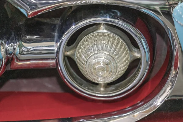 Fehér Üveg Első Lámpa Kapcsolja Jel Klasszikus Autó — Stock Fotó