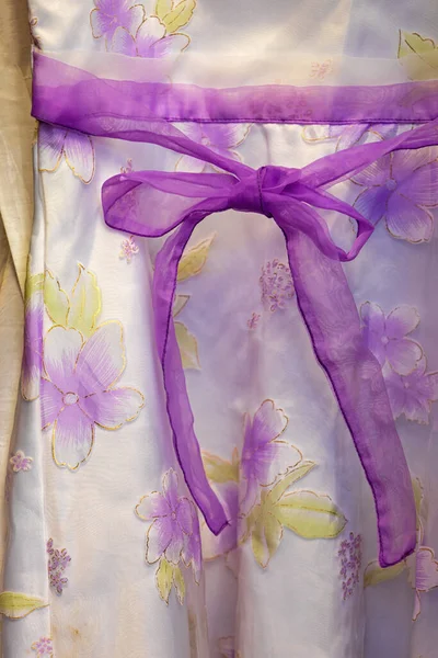Lila Schleife Schleife Knoten Kleidungsstück Mode Stilvolles Detail — Stockfoto