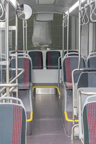 公共巴士加垫座位现代内陆城市交通 — 图库照片
