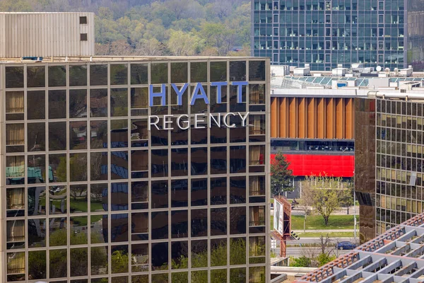 Belgrado Serbia Abril 2023 Primer Plano Hyatt Regency Firma Edificio — Foto de Stock