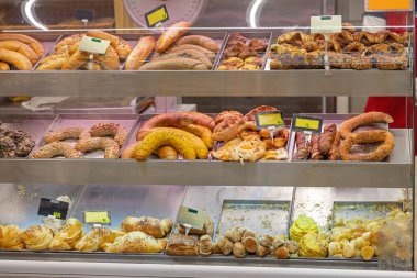 Fırında Taze Pişmiş Mallar Ekran Kutusunda