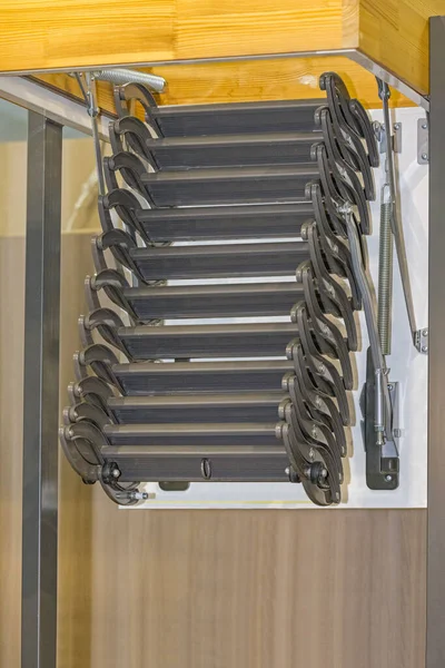 Escalera Telescópica Plegable Construida Escotilla Del Ático — Foto de Stock