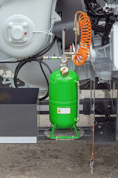 Portable Pressure Spray Bottle Cleaning Equipment Betonkeverő Kamionnál — Stock Fotó