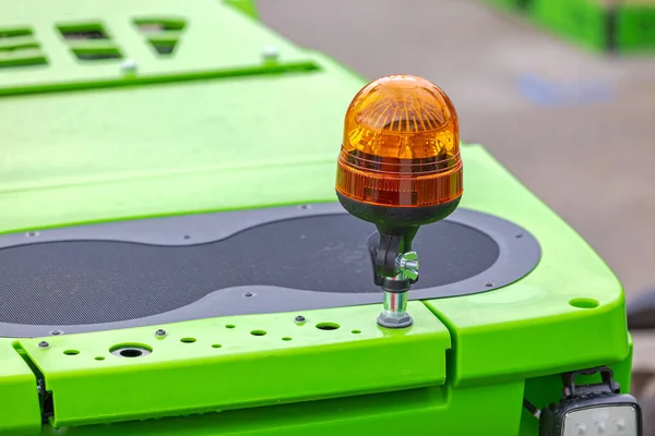 Янтарный Купол Пролил Свет Крышу Строительной Машины — стоковое фото