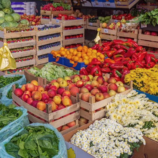 시장에서 자라는 열매와 — 스톡 사진
