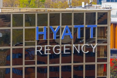 Belgrad, Sırbistan - 09 Nisan 2023: Beş Yıldızlı Otel Binası 'nda Hyatt Regency İmza.