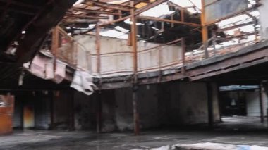 Cehennem Yangınından Sonra Alışveriş Merkezi Yapısı Hasar Panoraması