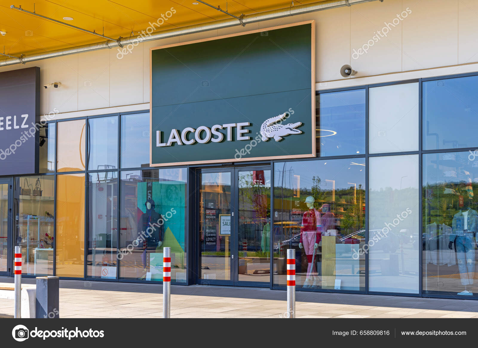 Belgrade Serbia May 2023 Lacoste Fashion Outlet Store Ava Shopping – Stock  Editorial Photo © Baloncici #658809816