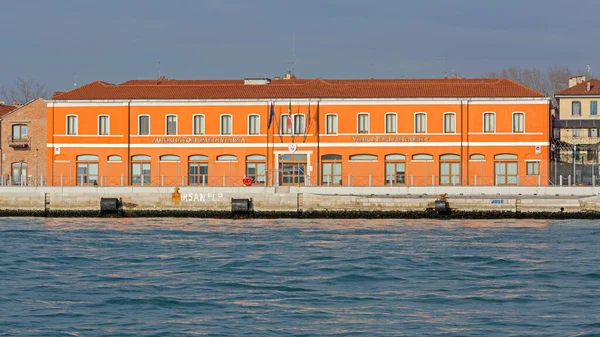 意大利威尼斯 2017年1月9日 威尼斯港务局大楼冬季公共服务日入口 — 图库照片
