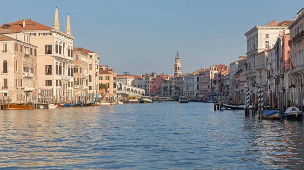Canal Grande Der Nähe Der Rialtobrücke Venedig Italien Sonniger Wintertag — Stockfoto