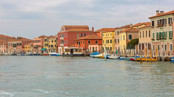 Farbenfrohe Häuser Kanal Auf Der Insel Murano Venedig Italien — Stockfoto