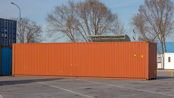 Een Long Shipping Container Bij Cargo Terminal Depot Yard — Stockfoto
