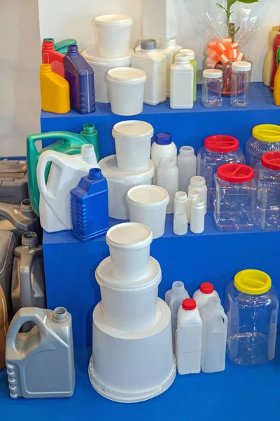 Nuevos Cubos Botellas Plástico Para Producción Industrial — Foto de Stock