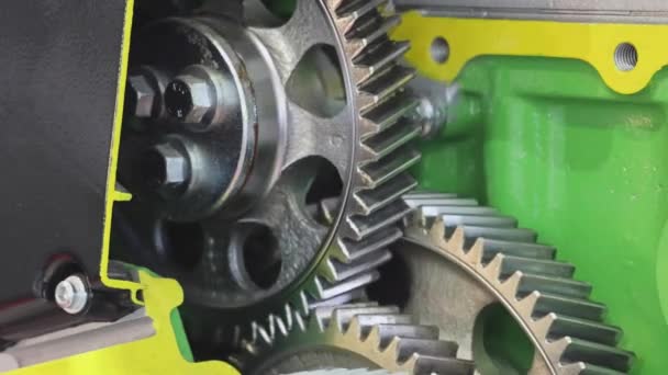 柴油车发动机转动齿轮箱关闭 — 图库视频影像