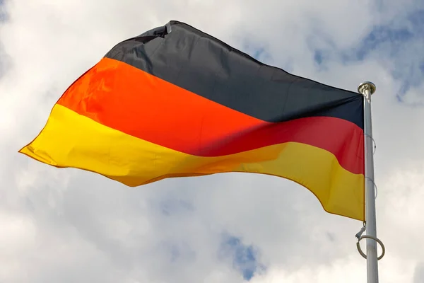 Tysklands Officiella Nationella Flagga Cloudy Sky — Stockfoto