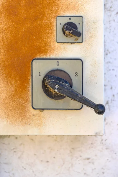 Elektrik Kutusunda Yüksek Voltajlı Kaldıraç Anahtarı — Stok fotoğraf